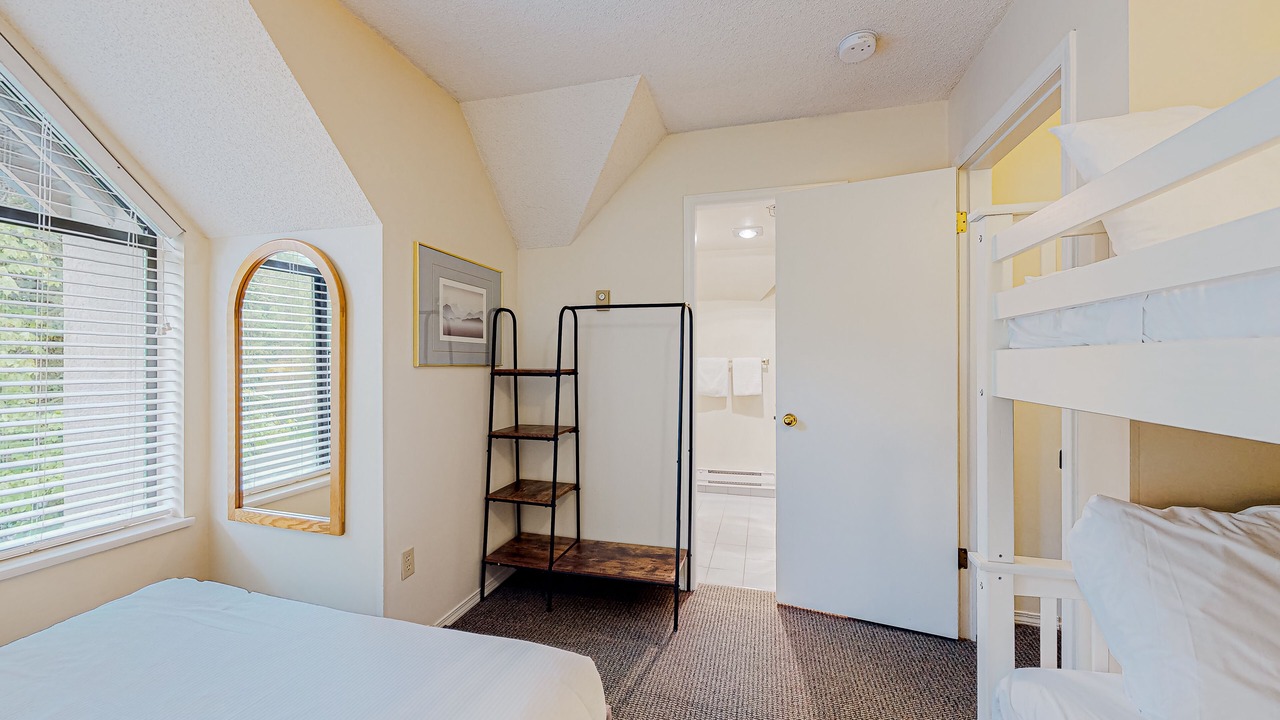 Photo of Bedroom in Blackcomb