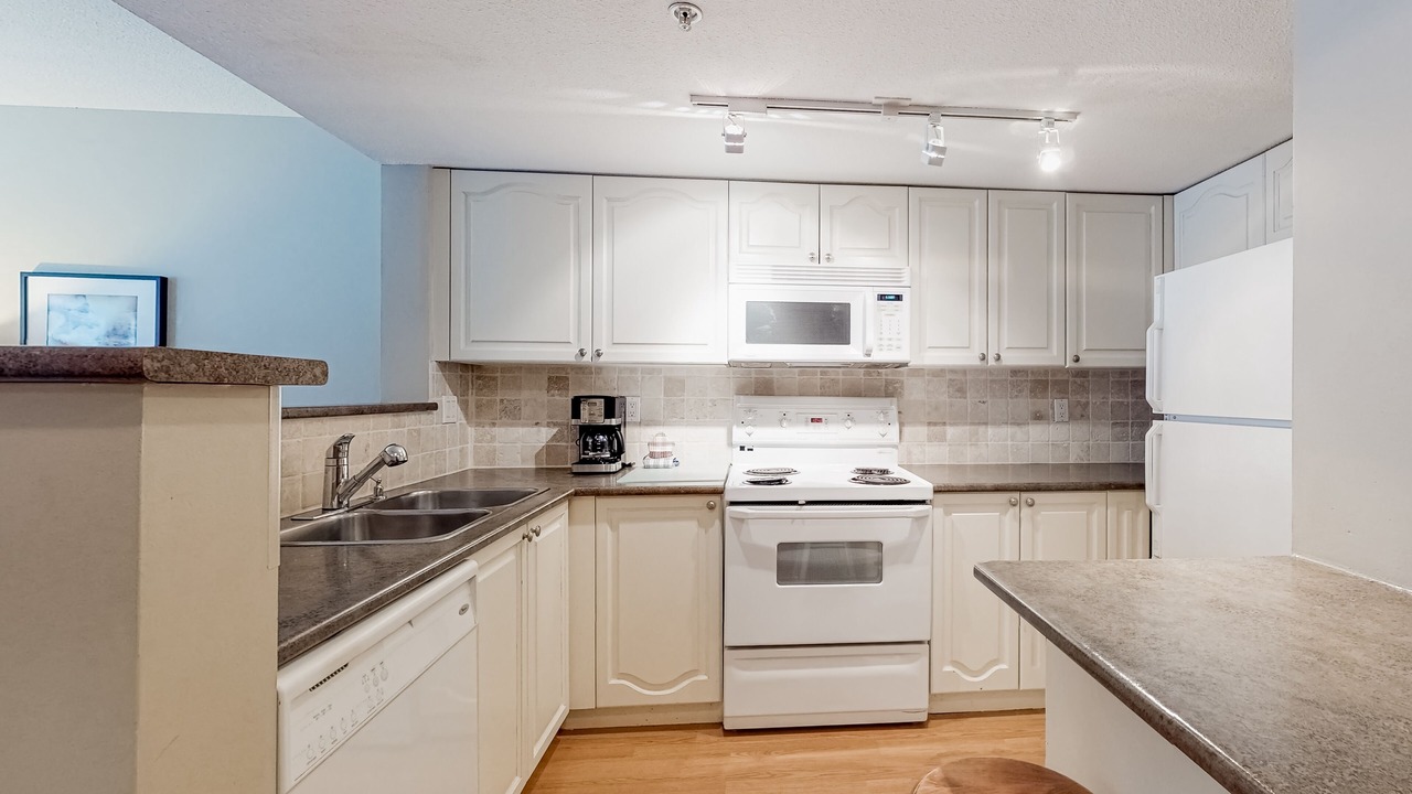 Photo of Kitchen in Village North