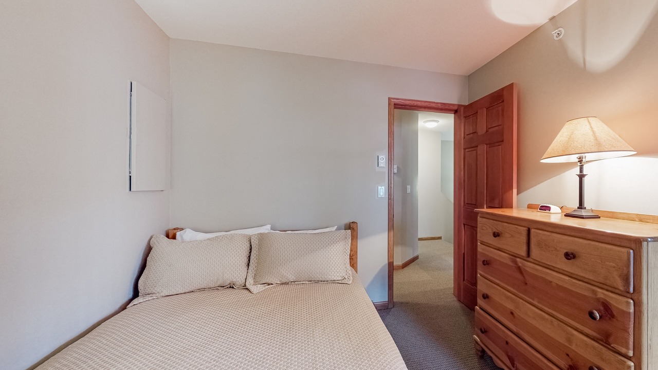 Photo of Bedroom in Village North