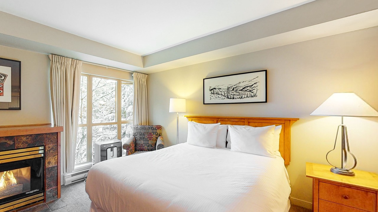 Photo of Bedroom in Whistler Village