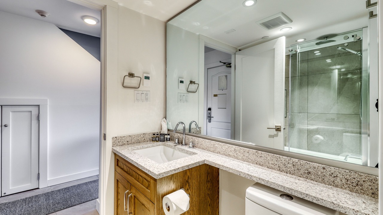 Photo of Bathroom in Upper Village