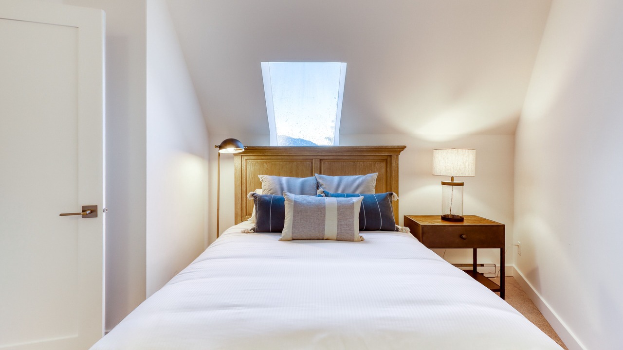 Photo of Bedroom in Upper Village