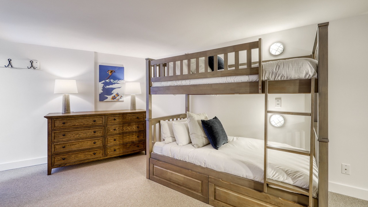 Photo of Bedroom in Upper Village