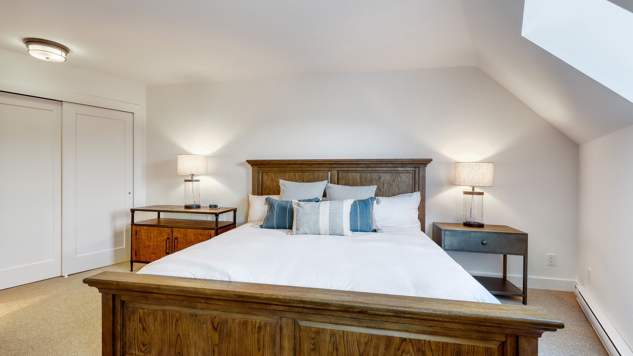 Photo of Bedroom in Upper Village