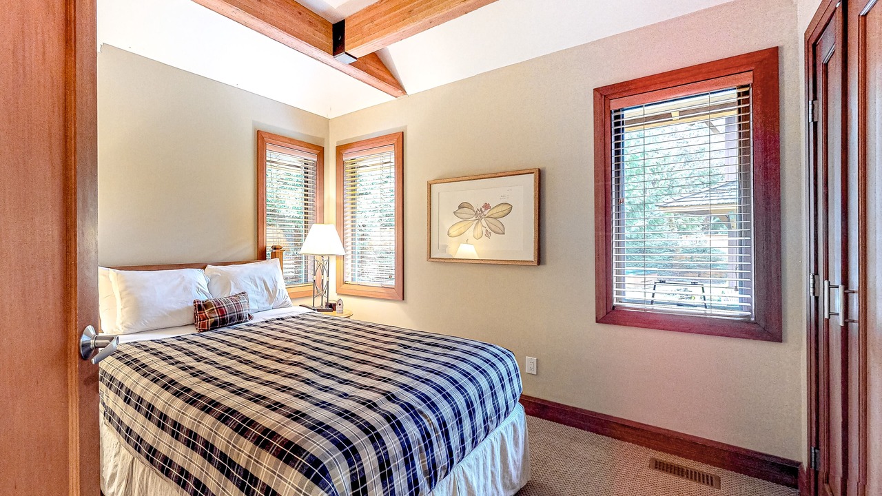 Photo of Bedroom in Village North