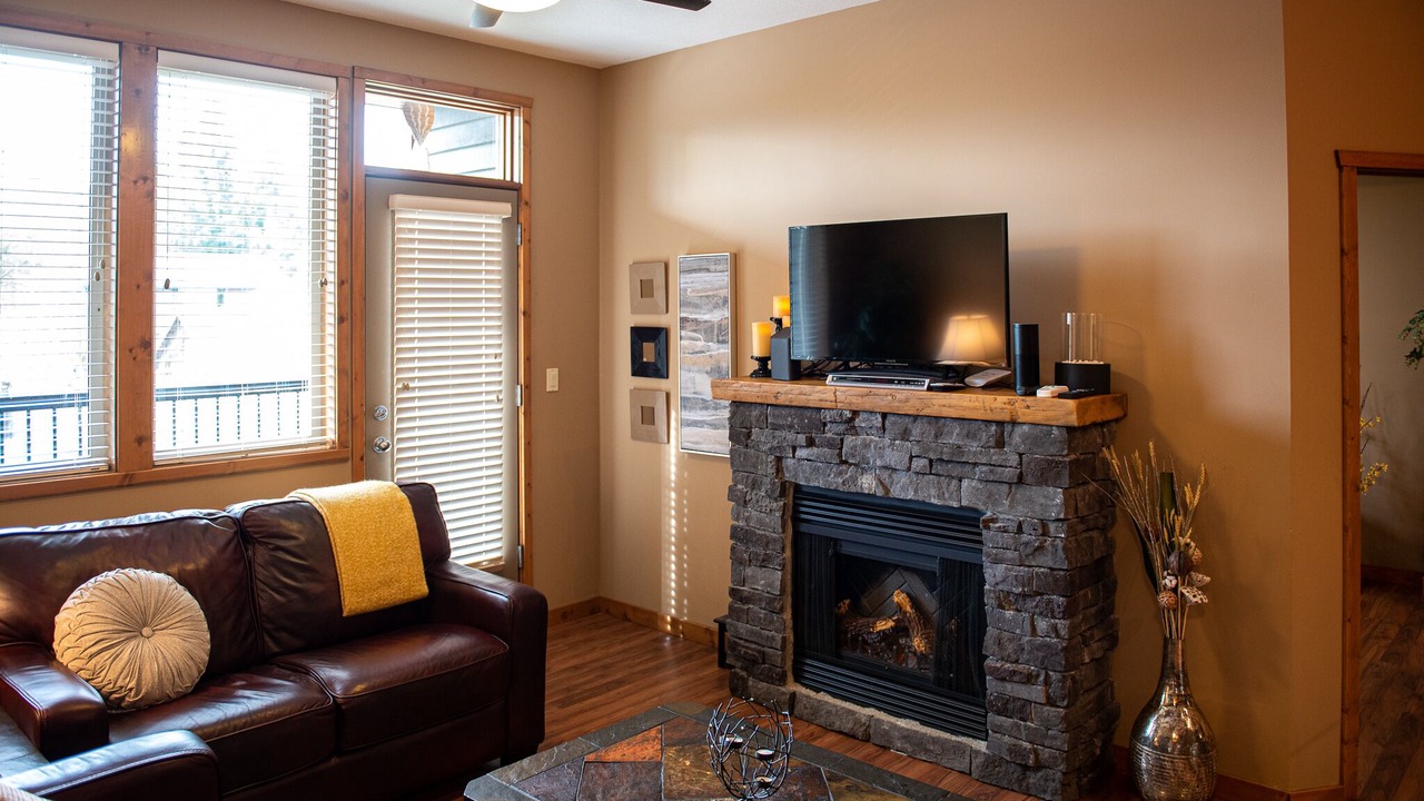 Photo of Livingroom in East Kootenay
