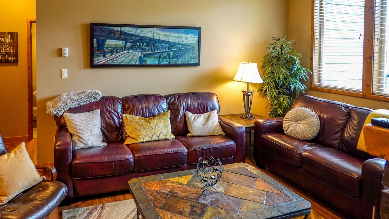 Photo of Livingroom in East Kootenay