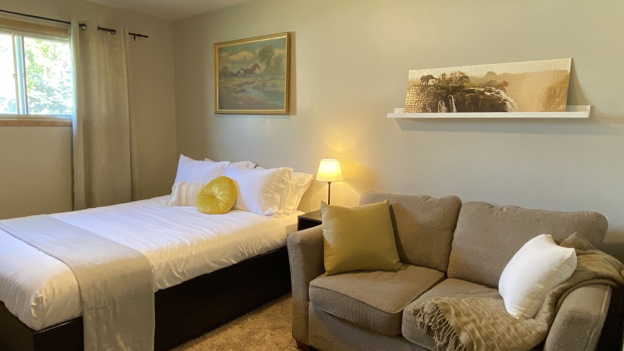 Photo of Bedroom in South Lethbridge