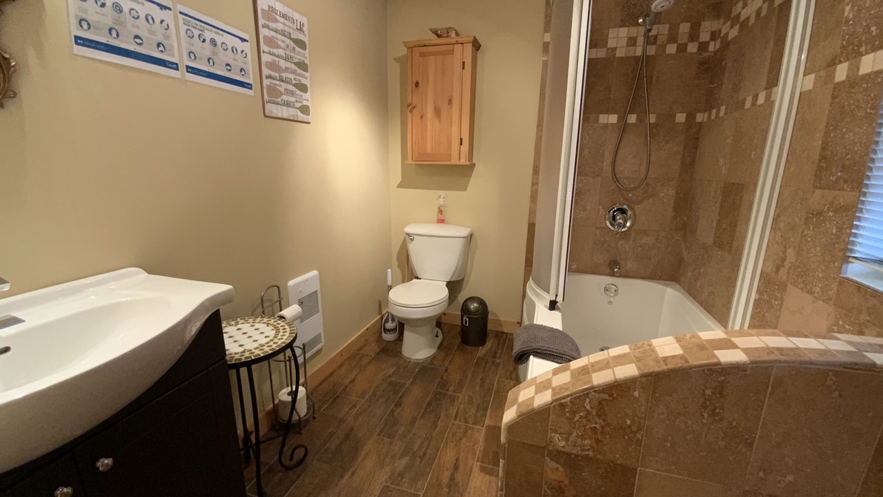 Photo of Bathroom in Val-des-Monts