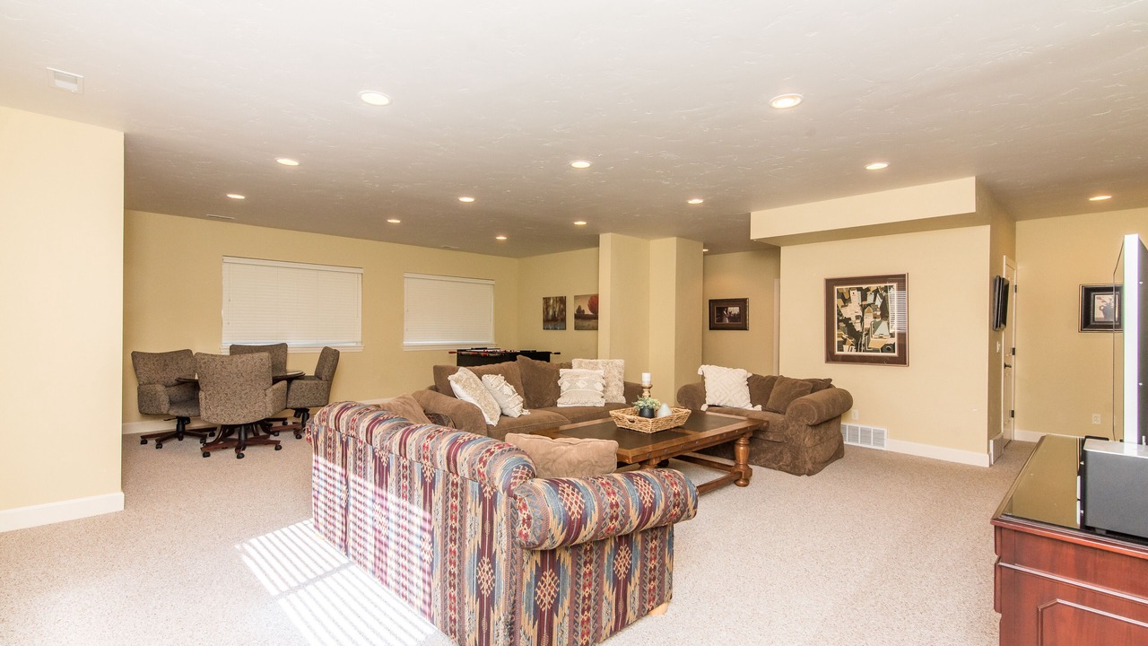 Photo of Livingroom in Eden