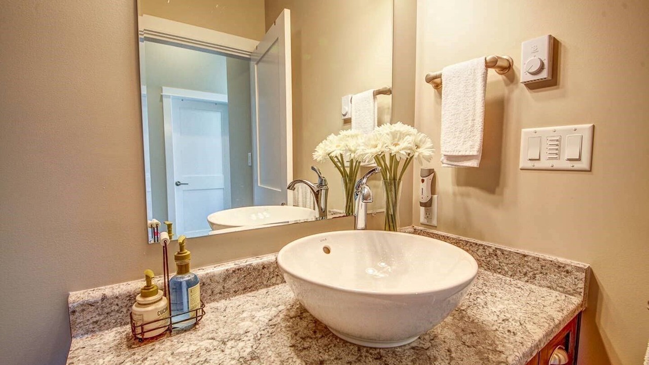 Photo of Bathroom in Port Renfrew