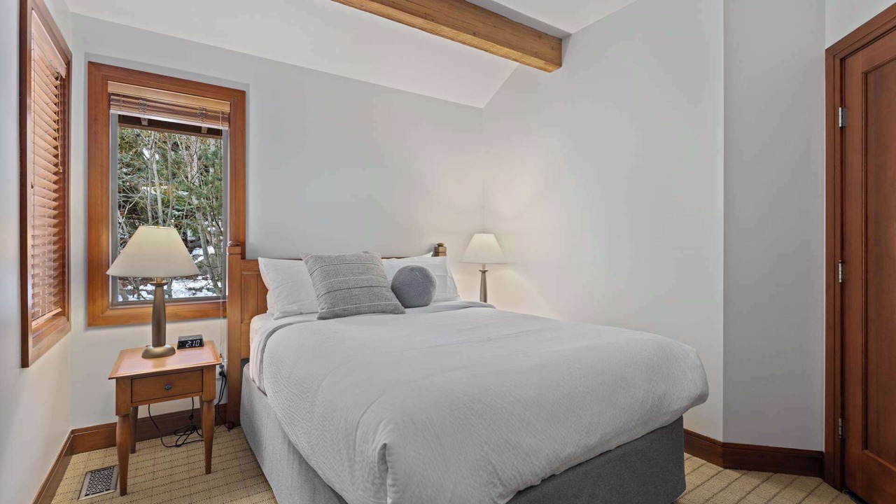Photo of Bedroom in Village North
