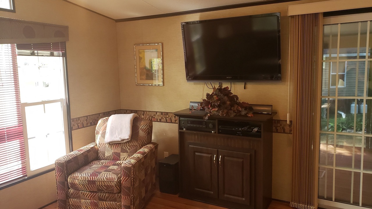 Photo of Livingroom in Cherry Valley