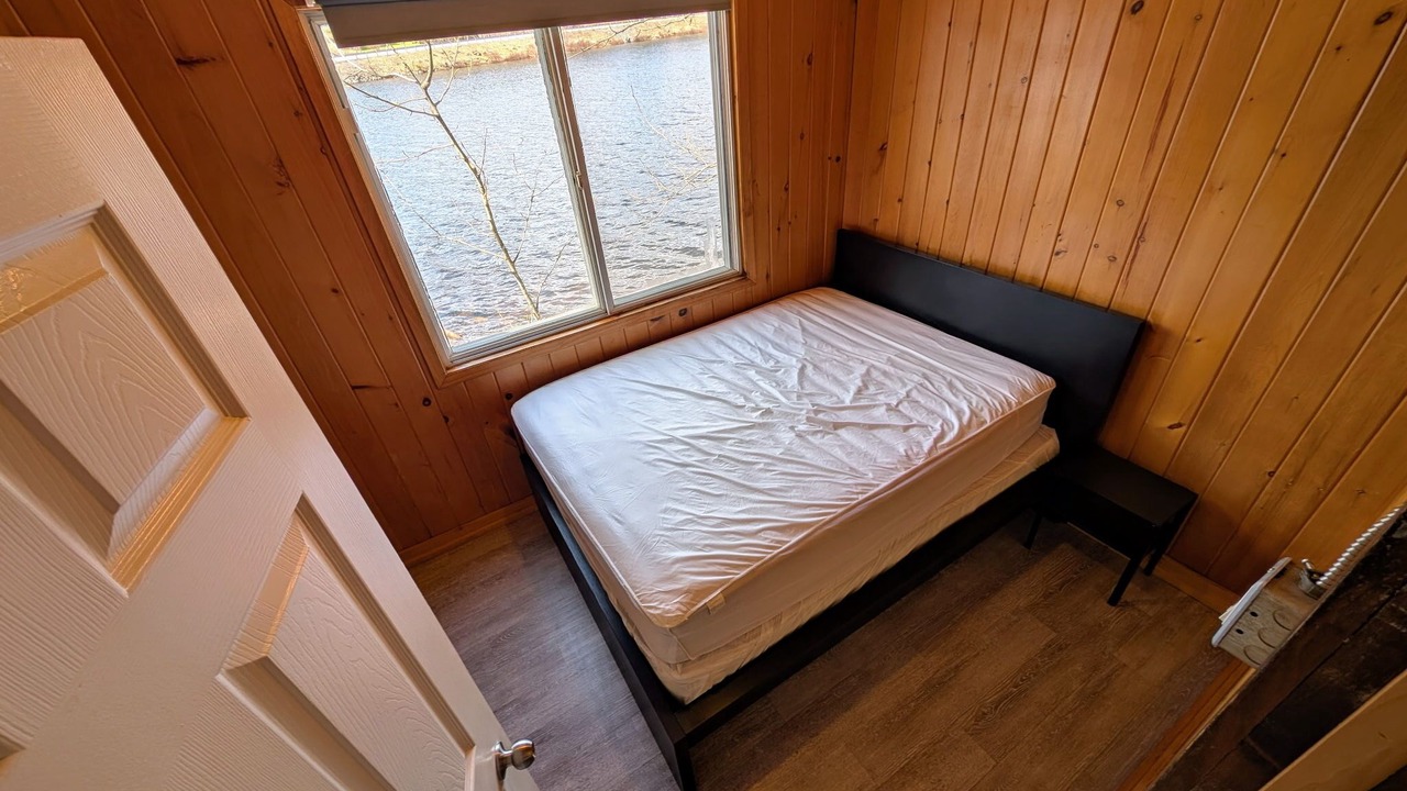 Photo of Bedroom in Algonquin Highlands