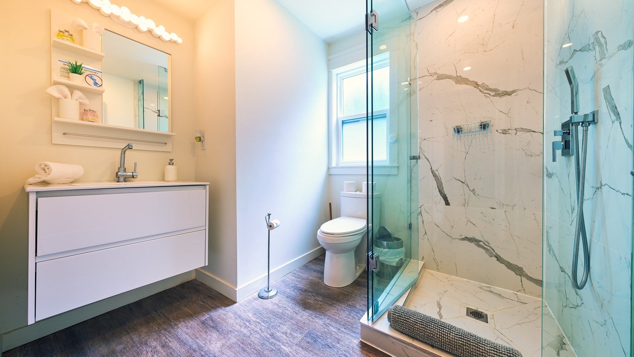 Photo of Bathroom in Wainfleet