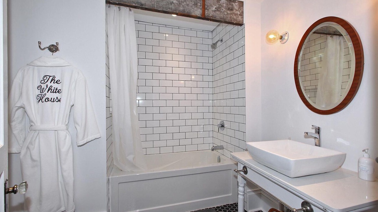 Photo of Bathroom in Old Town Historic District