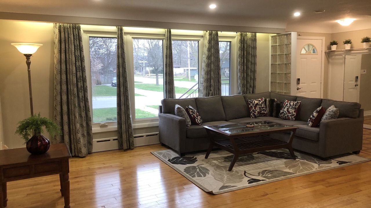 Photo of Livingroom in Welland