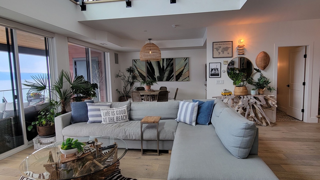Photo of Livingroom in Kelowna Central Business District
