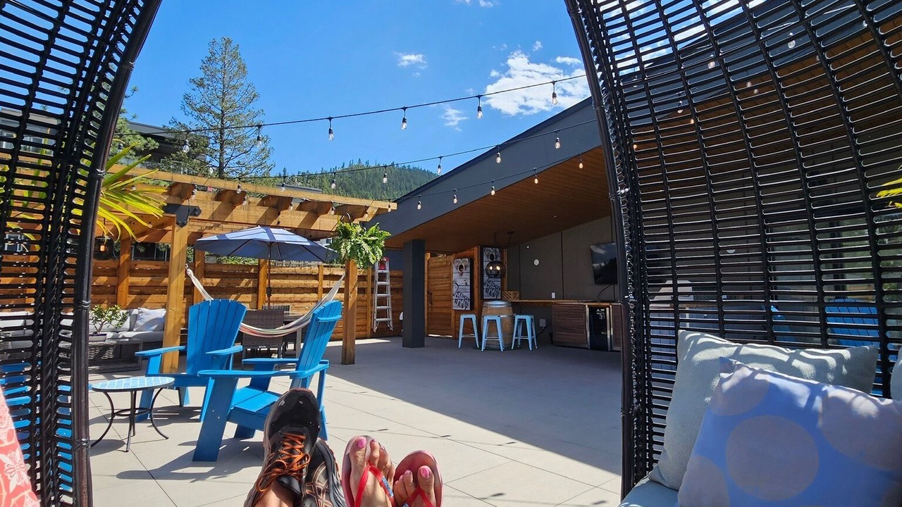 Photo of Patio Balcony in Kelowna Central Business District