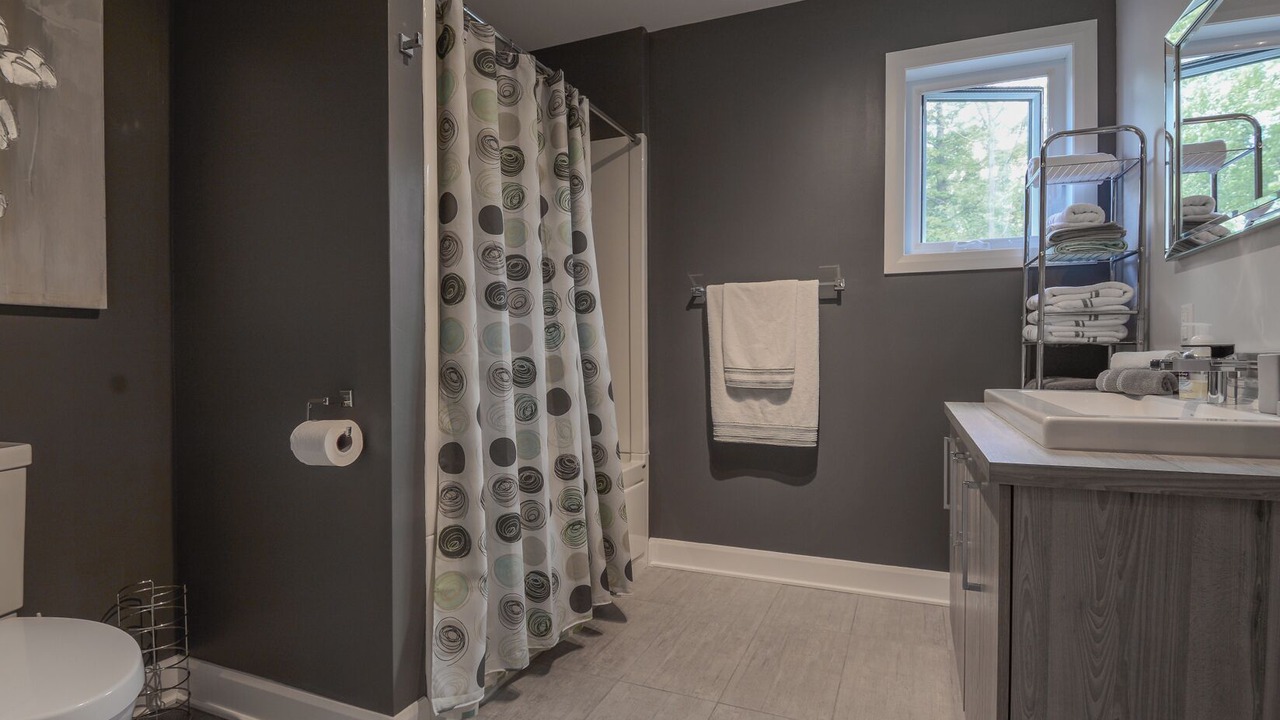 Photo of Bathroom in Les Moulins Regional County Municipality