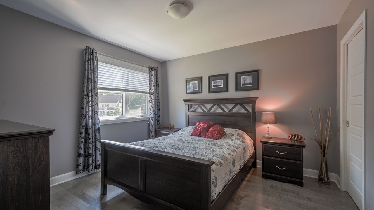 Photo of Bedroom in Les Moulins Regional County Municipality
