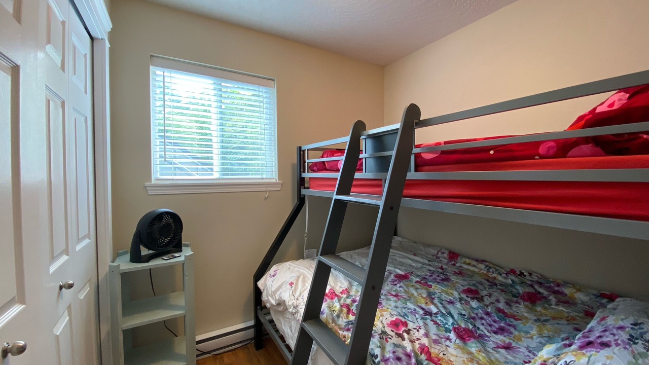 Photo of Bedroom in Shawnigan Lake