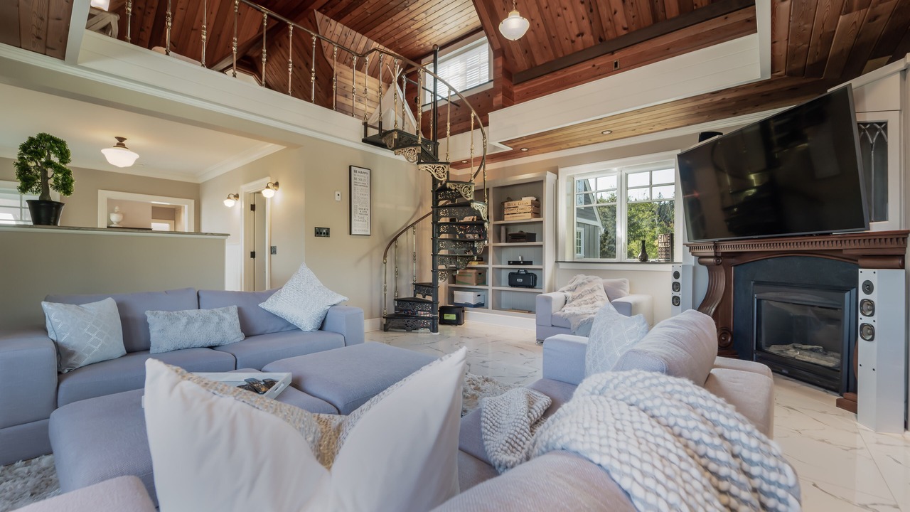 Photo of Livingroom in Otter Point