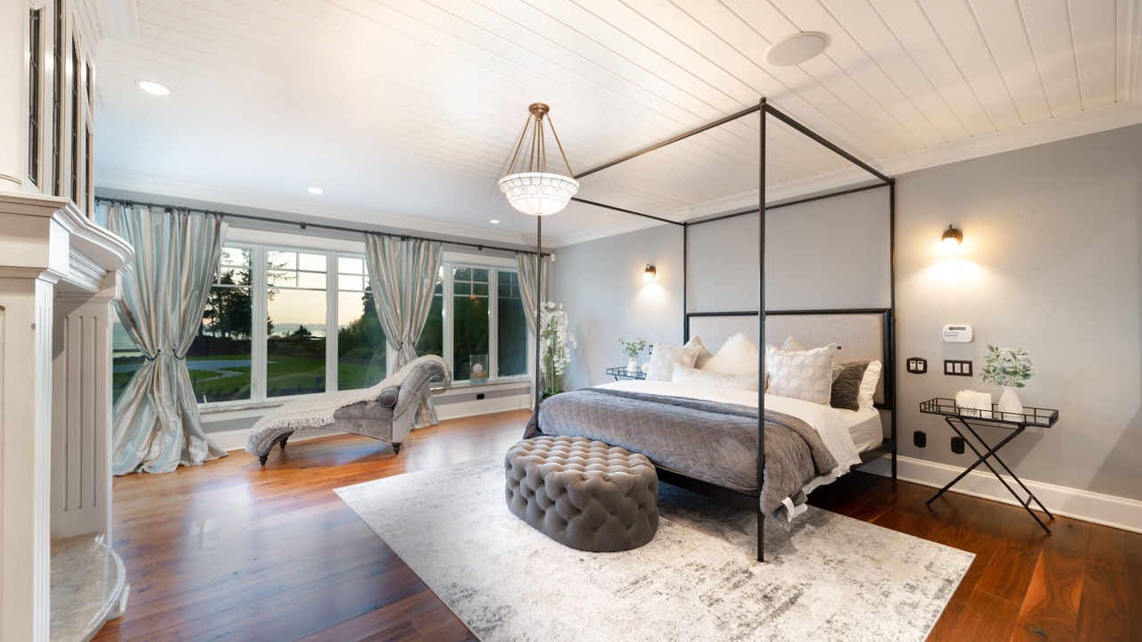 Photo of Bedroom in Otter Point