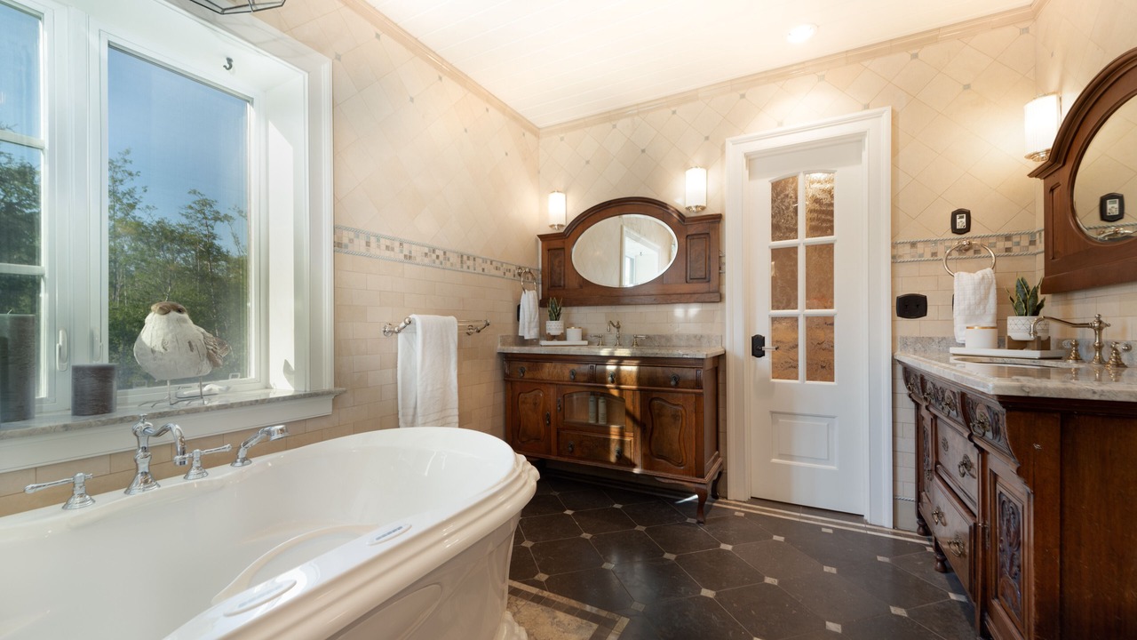 Photo of Bathroom in Otter Point