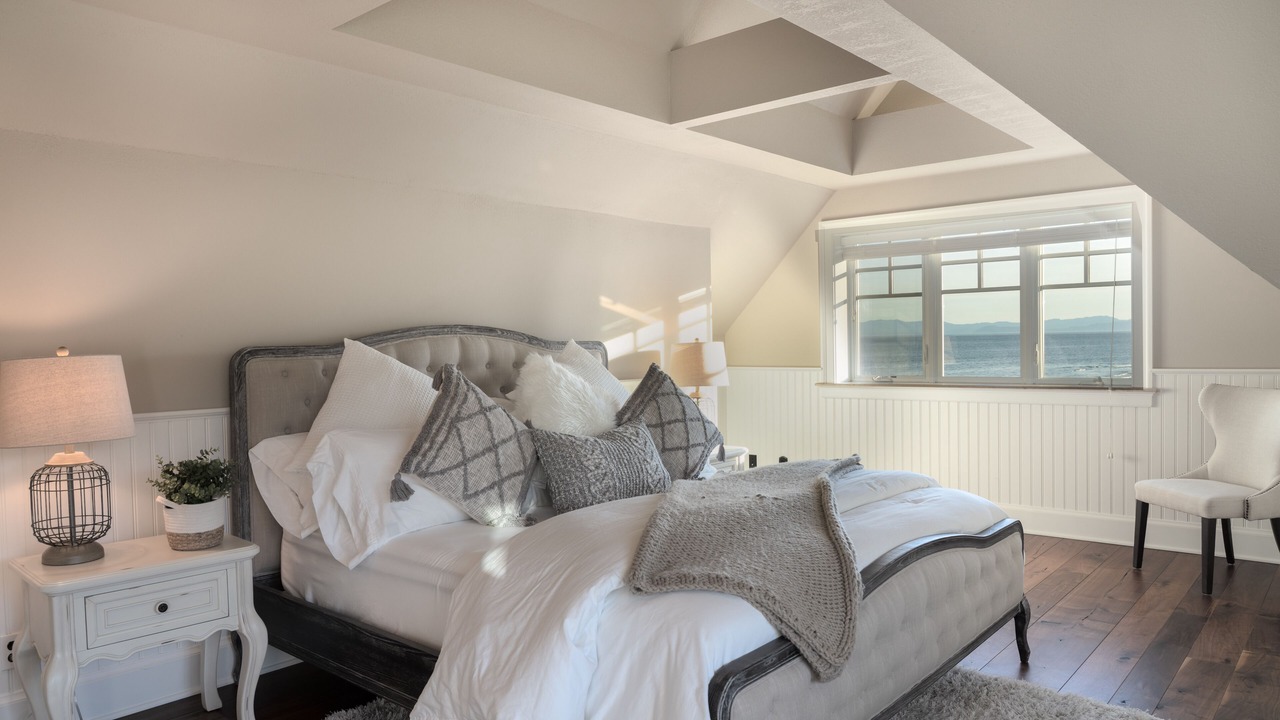 Photo of Bedroom in Otter Point