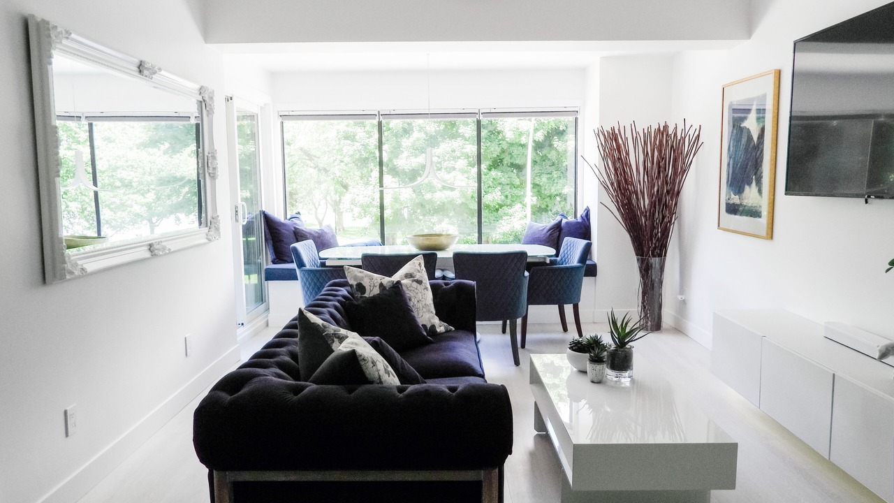 Photo of Livingroom in Kelowna Central Business District