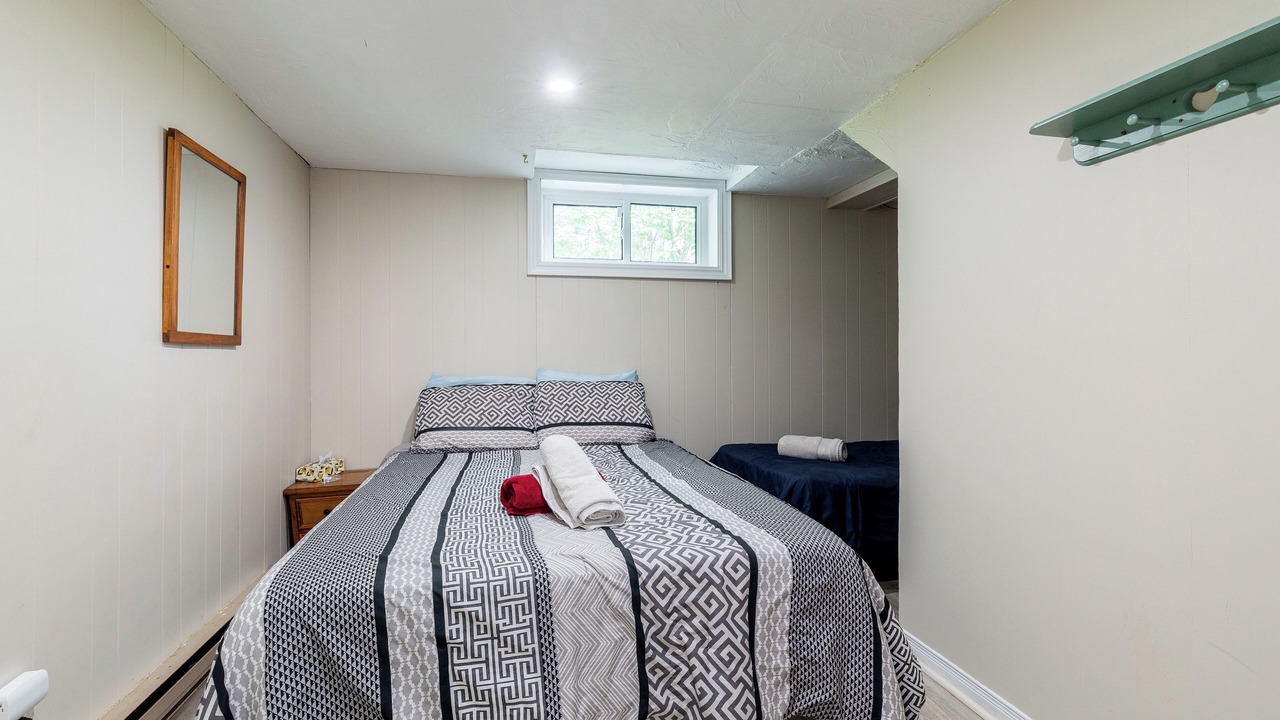 Photo of Bedroom in MacTier