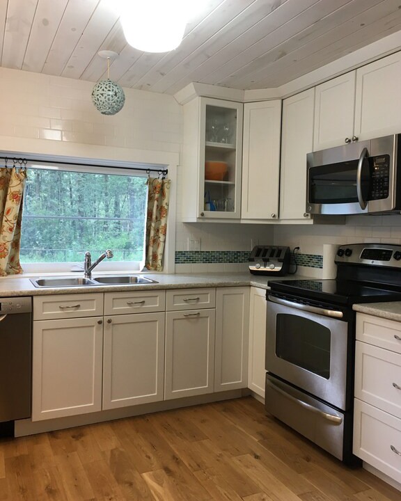 Photo of Kitchen in Division No. 11
