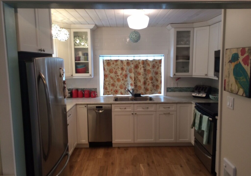 Photo of Kitchen in Division No. 11
