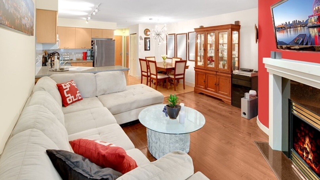 Photo of Livingroom in Fairview