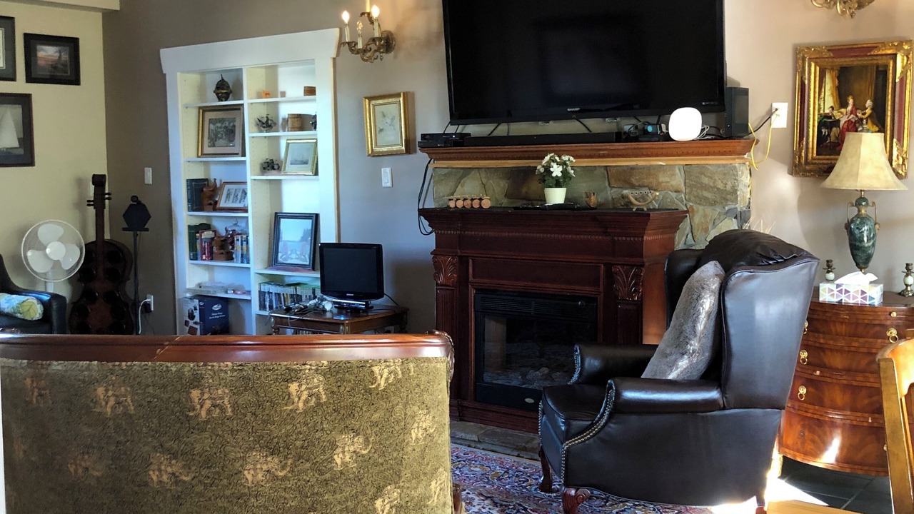 Photo of Livingroom in North End