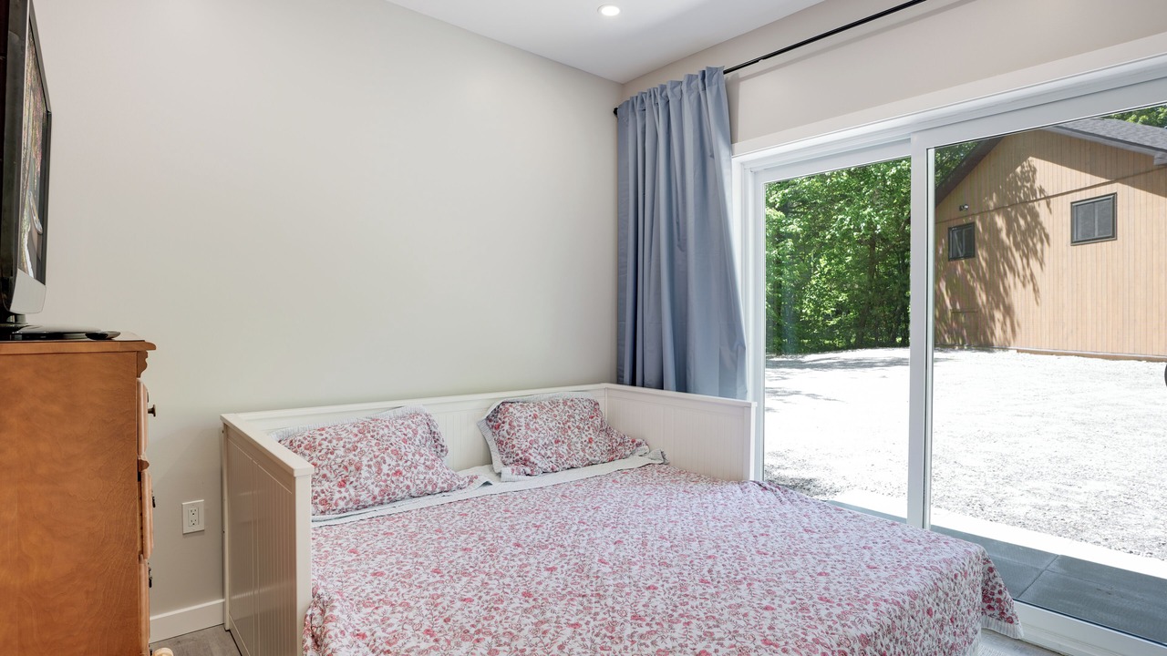Photo of Bedroom in Haliburton