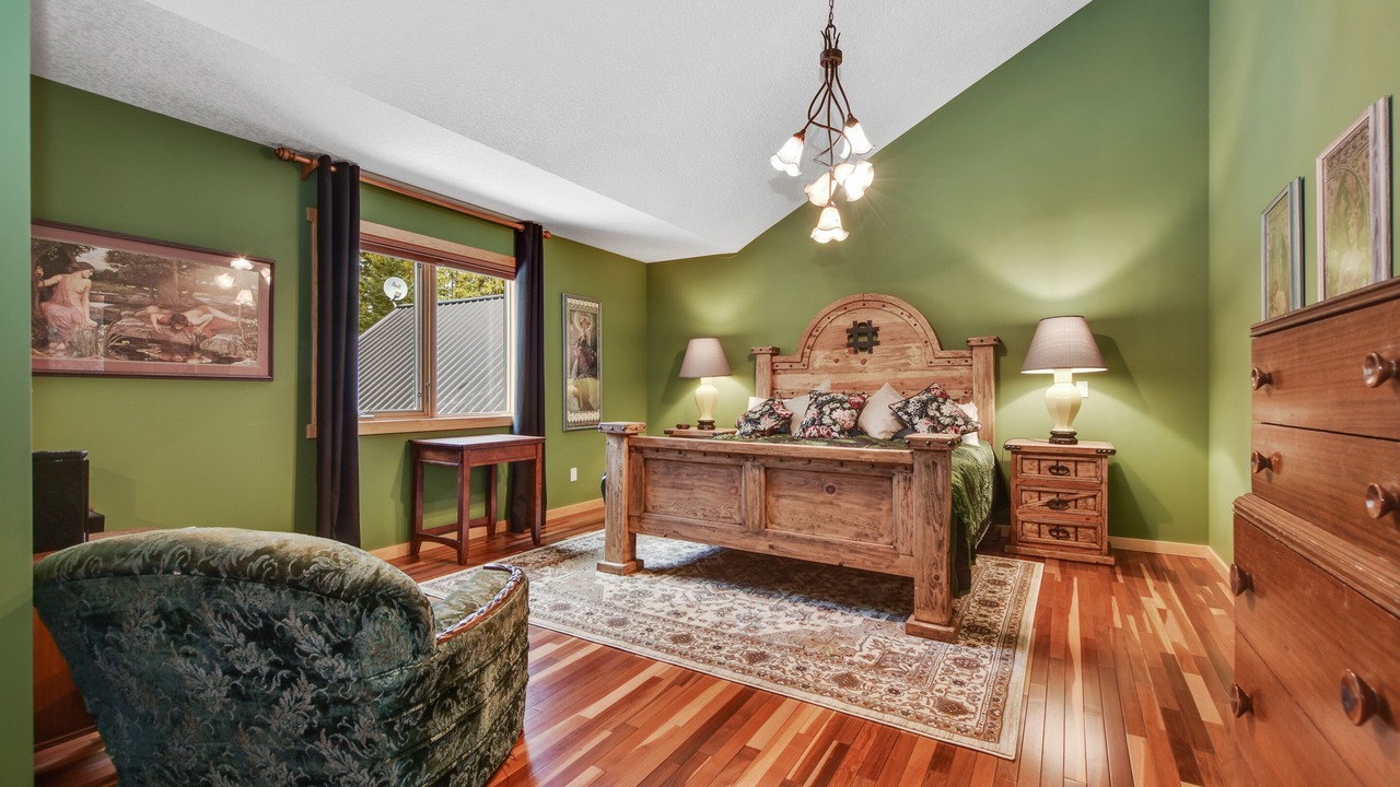 Photo of Bedroom in Bragg Creek