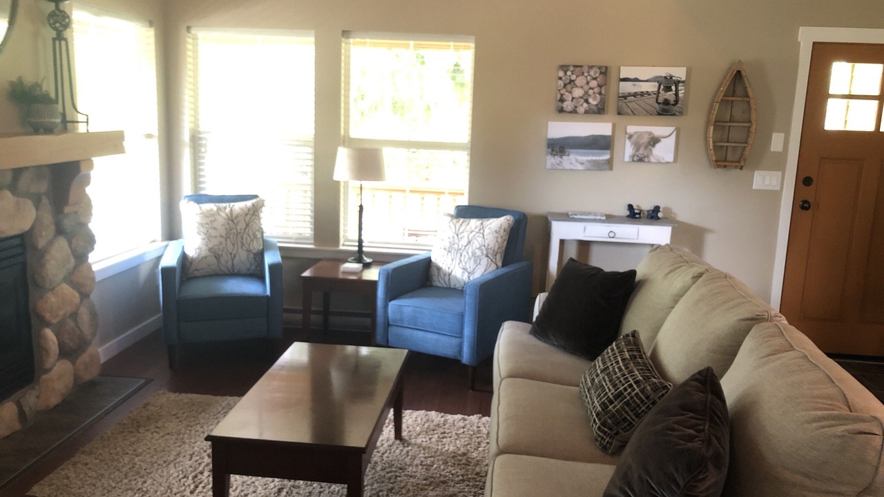 Photo of Livingroom in Lindell Beach
