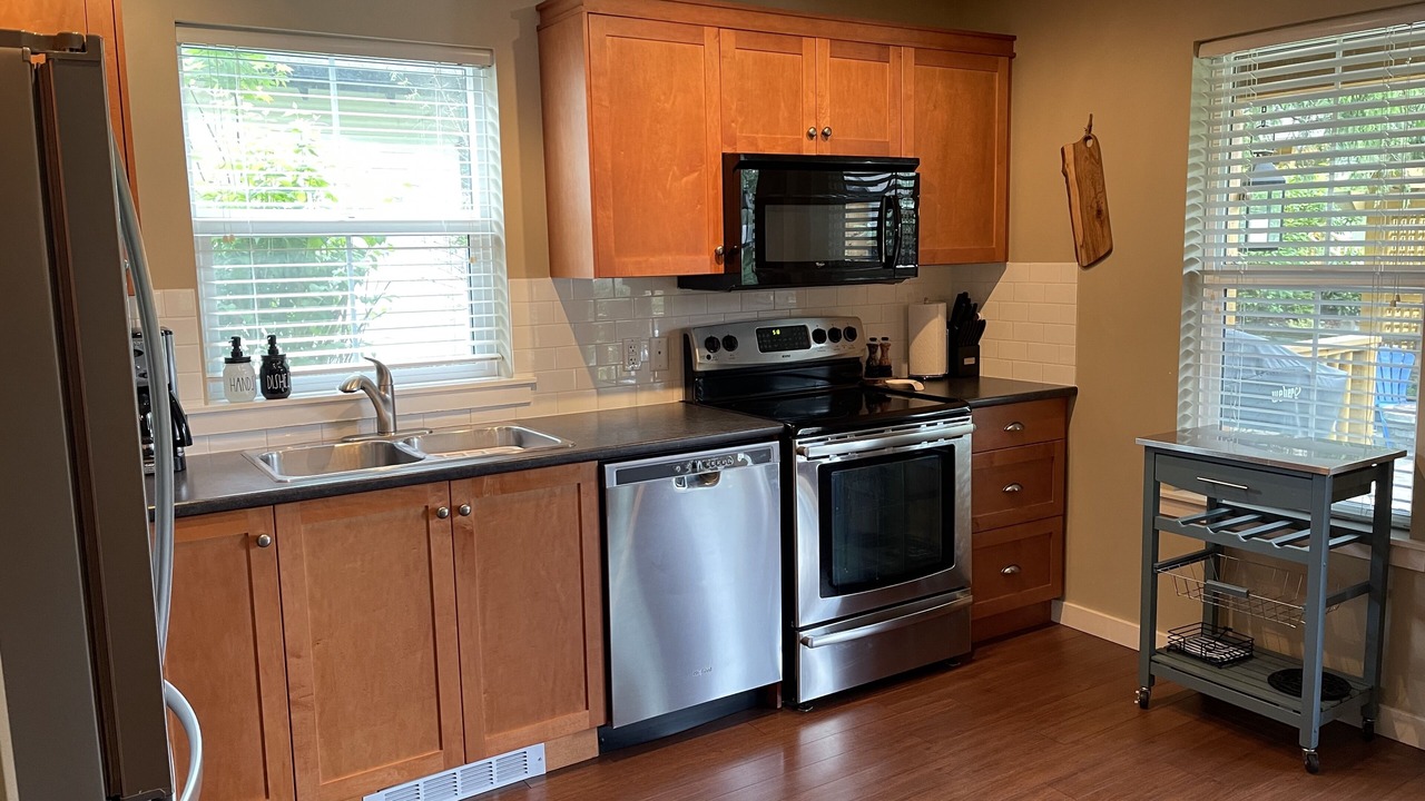 Photo of Kitchen in Lindell Beach