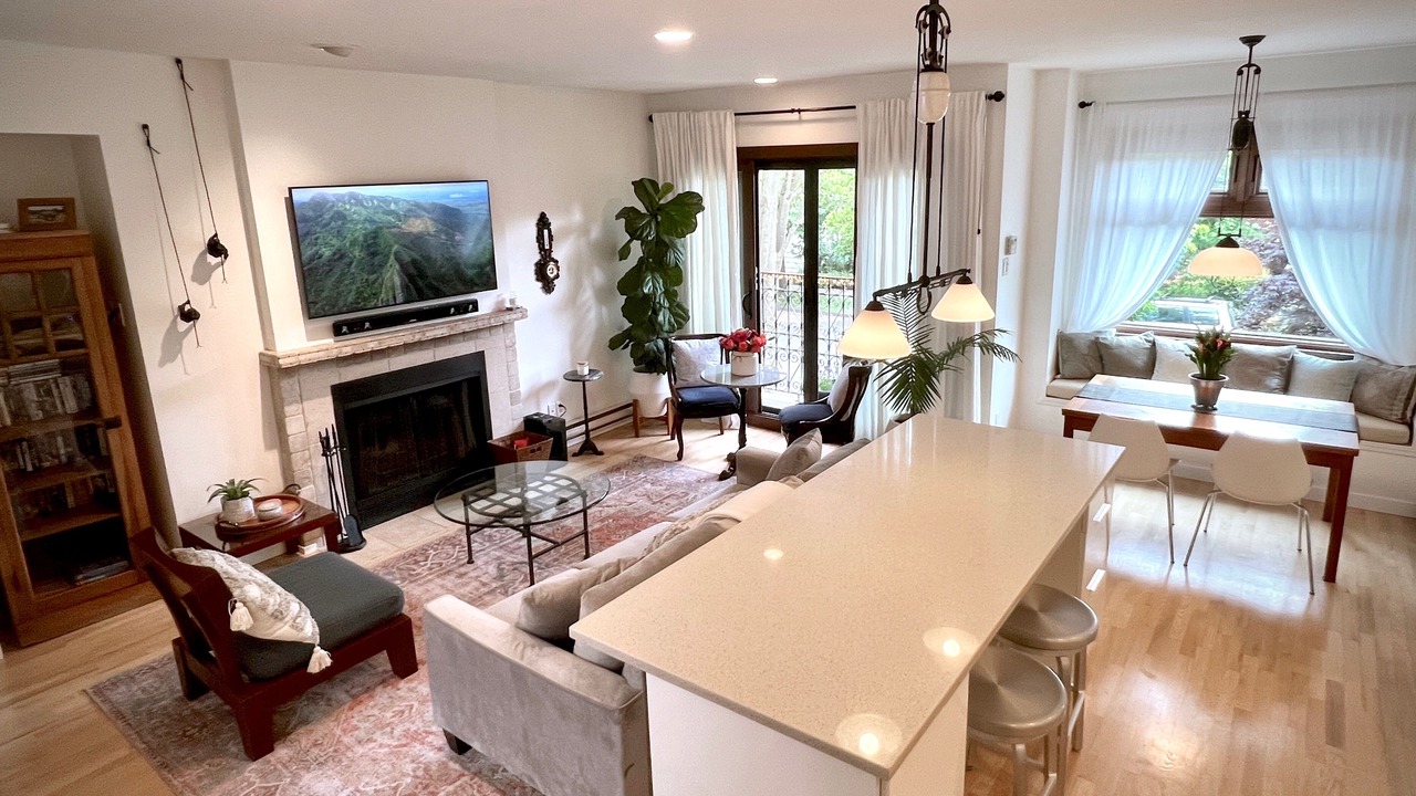 Photo of Livingroom in Kitsilano