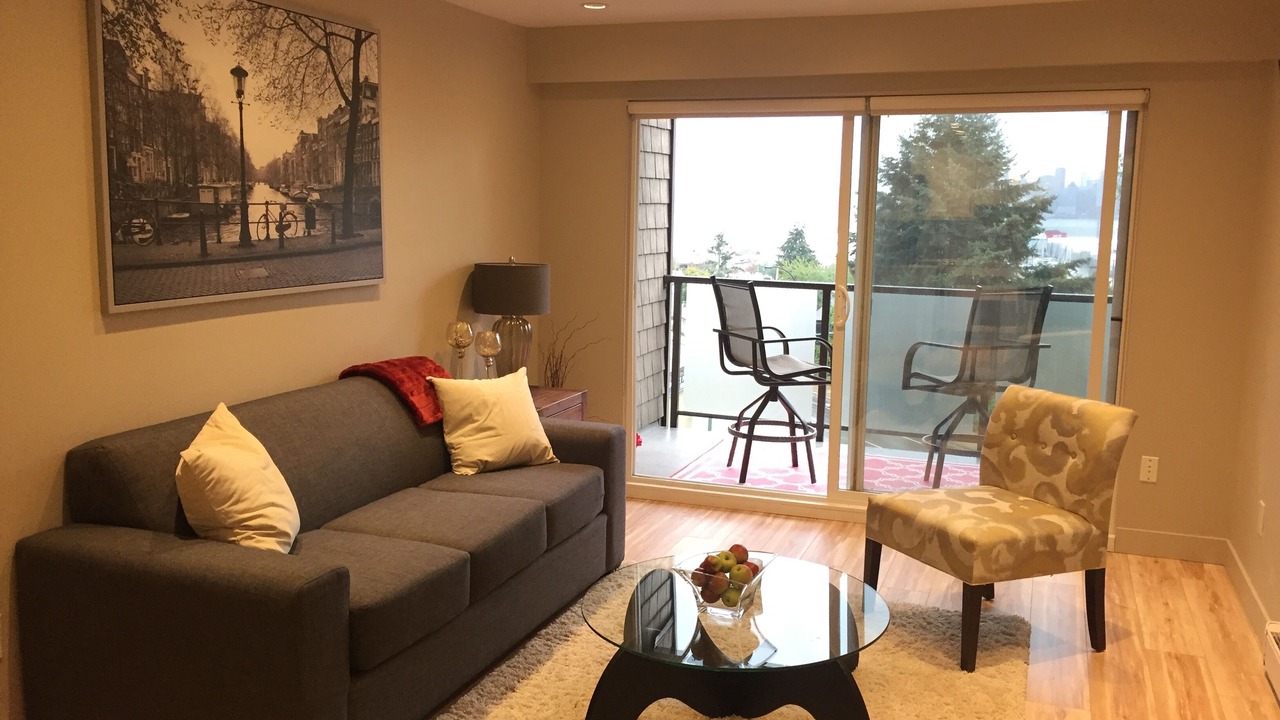 Photo of Livingroom in Lower Lonsdale