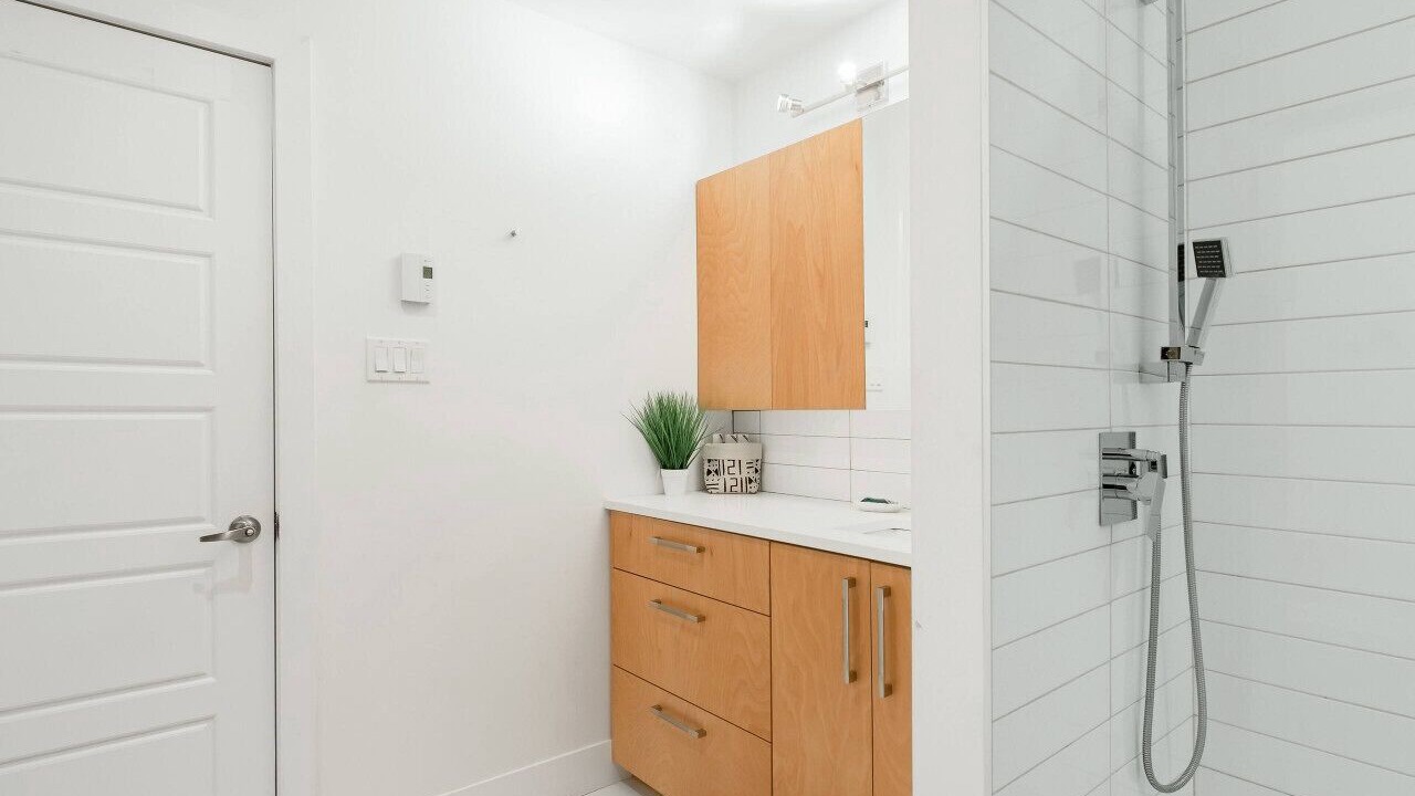Photo of Bathroom in Marconi-Alexandra