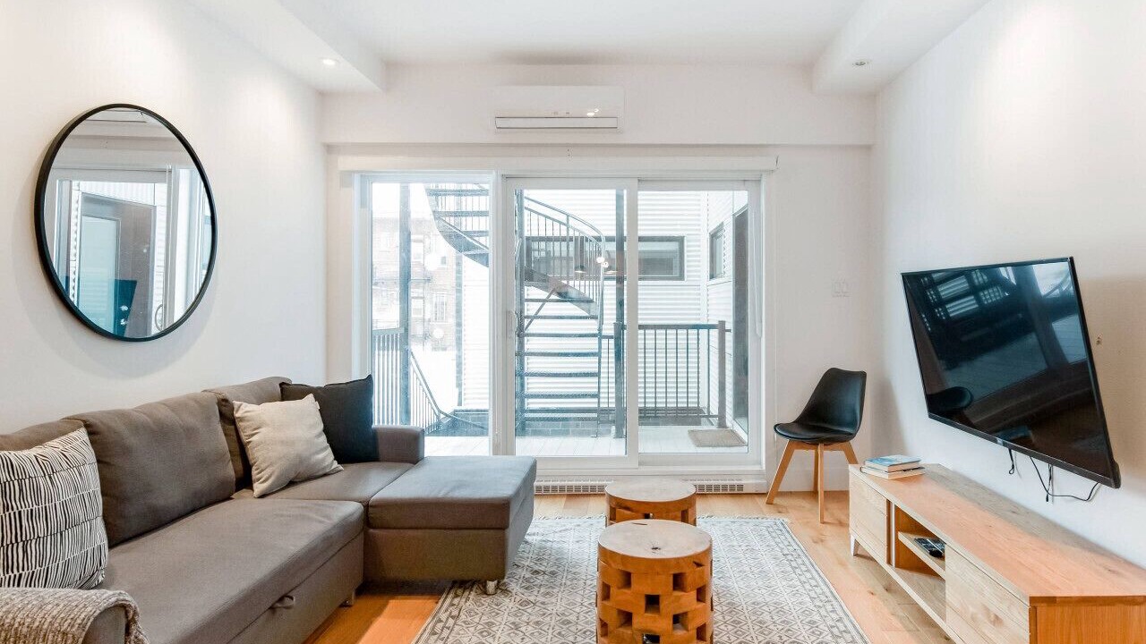 Photo of Livingroom in Marconi-Alexandra