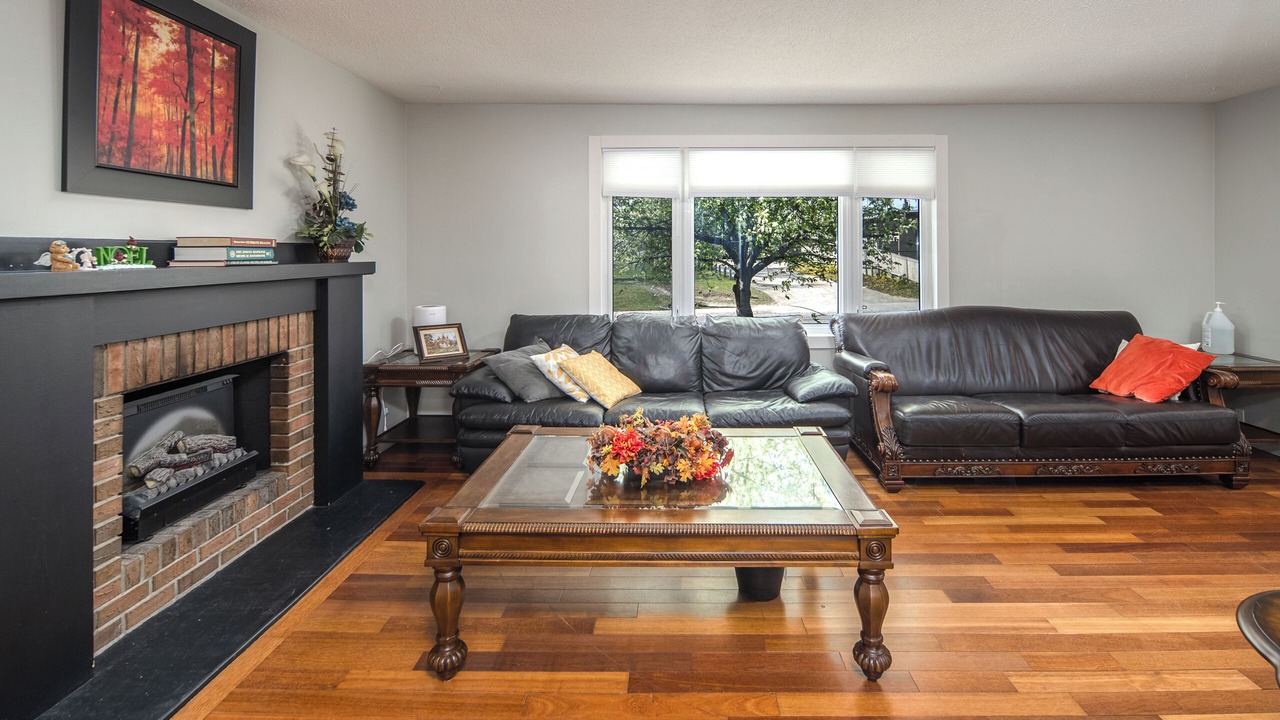 Photo of Livingroom in Calgary