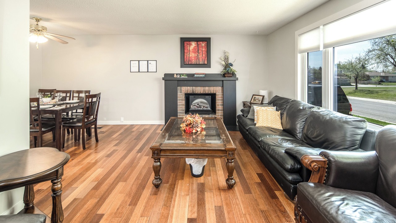 Photo of Livingroom in Calgary