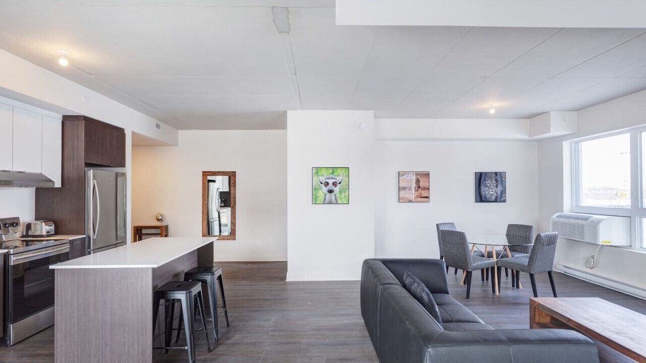 Photo of Livingroom in Laval