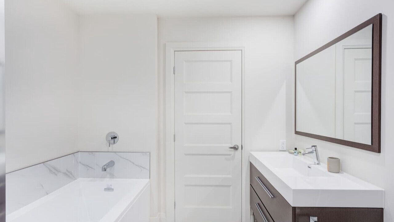 Photo of Bathroom in Laval