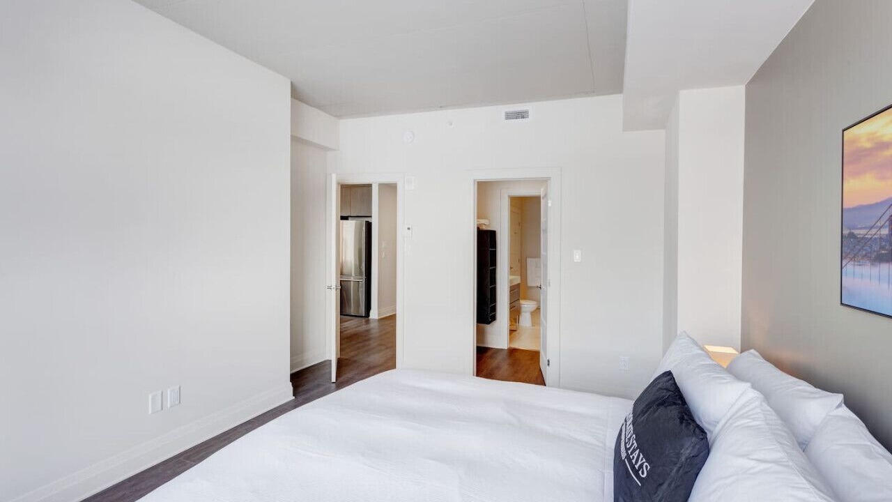 Photo of Bedroom in Laval