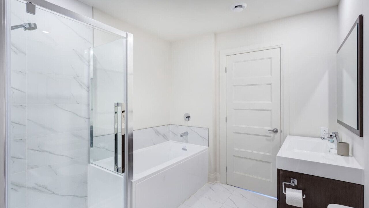 Photo of Bathroom in Laval